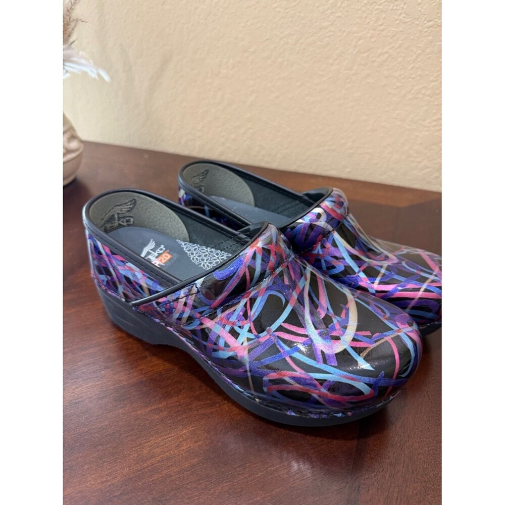 Dansko XP 2.0 Ribbon Patent Slip Resistant Comfort Cushioned Slip On Clogs
